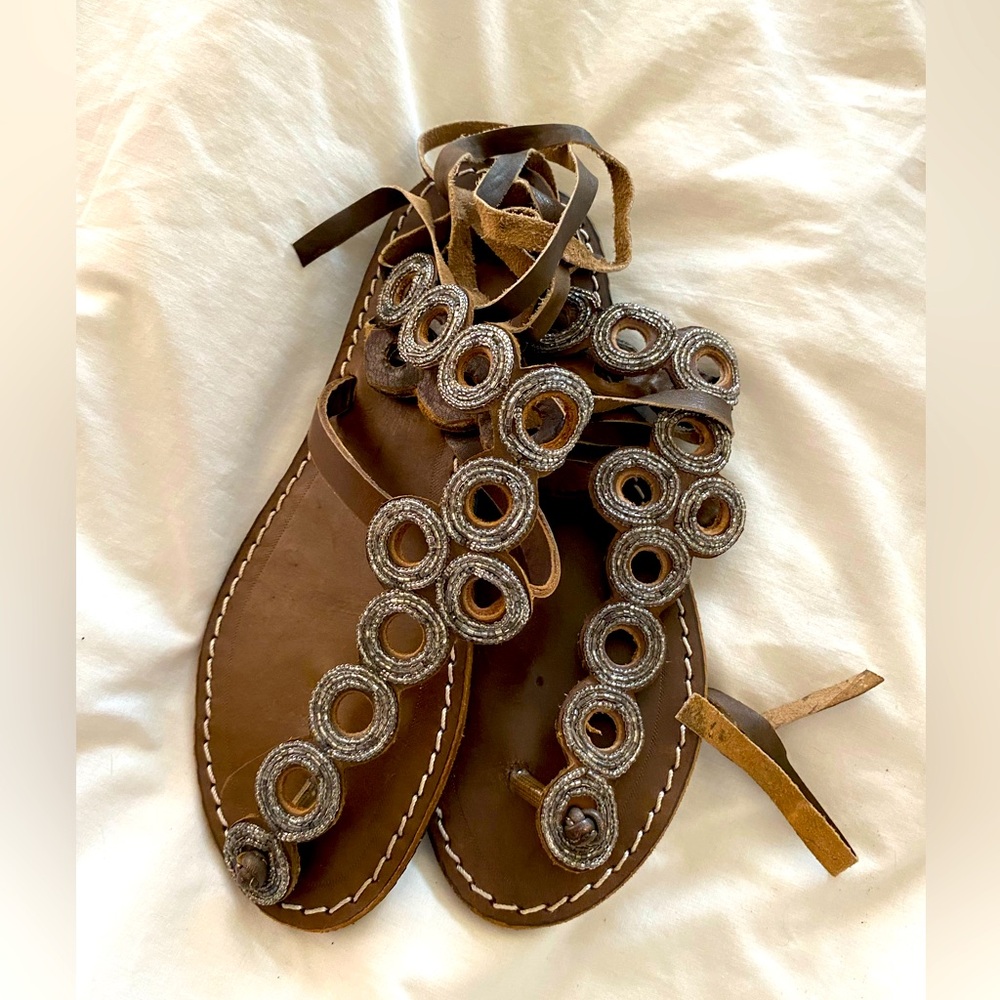 Anthropologie Laidbacklondon hand crafted Artisan beaded T-strap Sandals s:41/10 - Picture 3 of 11